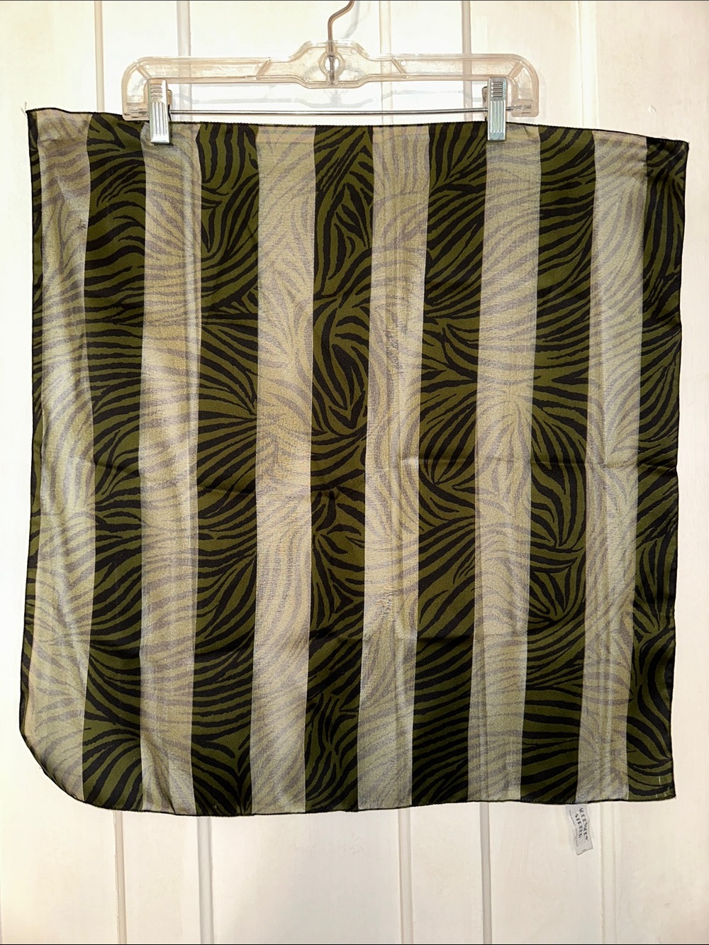 Vintage Accessory Street Green & Black‎ Zebra Stripe Square Scarf